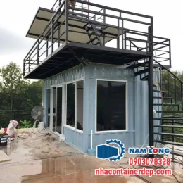 Nhà container có sân thượng
